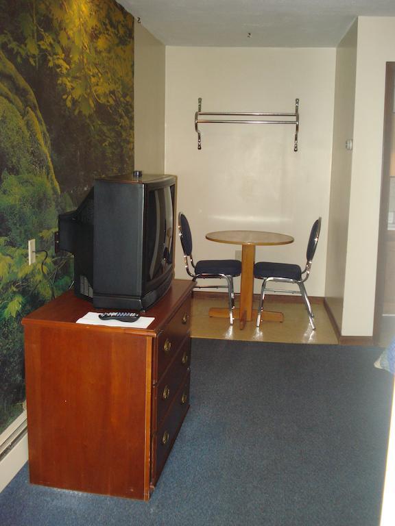 Motel Cedar Grove 2*
